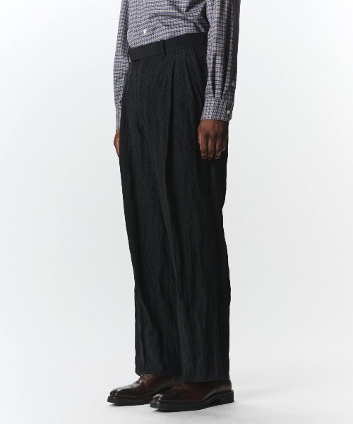 markaware(マーカウェア)の「【MARKAWARE/マーカウェア】DOUBLE PLEATED TROUSERS(スラックス・メンズ・ブラウン/ブラック・1/2)」の4枚目の写真