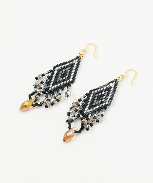 niko and...(ニコアンド)の「M.G.B.ビーズピアス【niko and ...】(ピアス(両耳用)・レディース・ブラック/ブルー/オレンジ/ベージュ・0)」の2枚目の写真