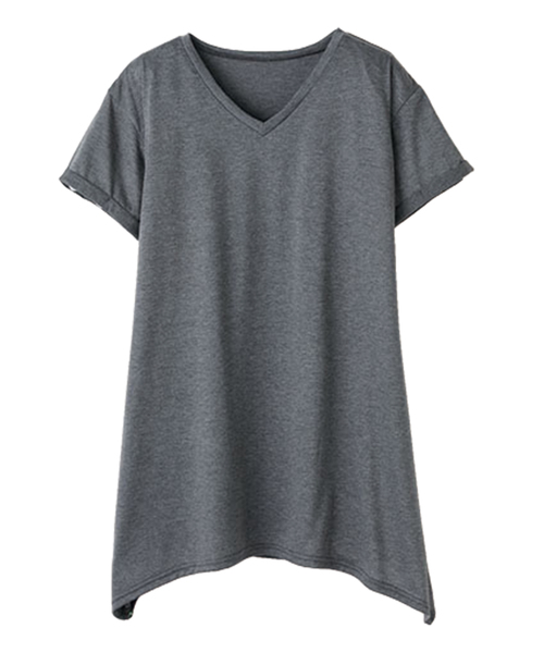 RANAN（ラナン）の「接触冷感　ゆるシルエットVネックＴシャツ（Tシャツ/カットソー・レディース・レッド/チャコールグレー/ブラック/オフホワイト/グレー系その他/レオパード/サンドグレー/オレンジ系その他/ホワイト系その他/ブルー/ネイビー/パープル/ライム/モカ/カーキ/セージグリーン/ブルーグリーン/ピンク系その他・X-LARGE/LARGE/MEDIUM/XX-LARGE）」の19枚目の写真