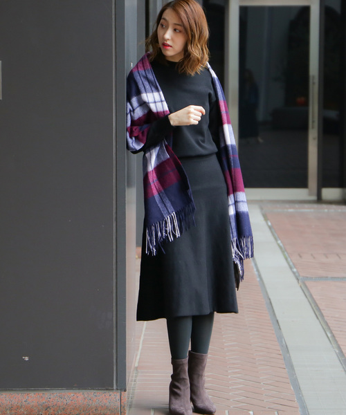 N.(N. Natural Beauty Basic)(エヌエヌナチュラルビューティーベーシック)の「ハイネックフレアワンピース(ワンピース・レディース・ブラック/ベージュ/グレー/ブルー・MEDIUM)」の10枚目の写真