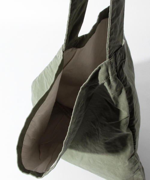 MASTER&Co（マスターアンドコー）の「MASTER&Co. / ＜WEB限定＞ショルダーバッグ MC392（ショルダーバッグ・メンズ・ホワイト/ブラック/ベージュ/ネイビー/カーキ/レッド/その他1・ONESIZE）」の16枚目の写真