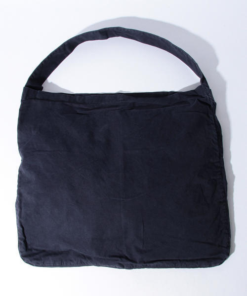 MASTER&Co（マスターアンドコー）の「MASTER&Co. / ＜WEB限定＞ショルダーバッグ MC392（ショルダーバッグ・メンズ・ホワイト/ブラック/ベージュ/ネイビー/カーキ/レッド/その他1・ONESIZE）」の8枚目の写真