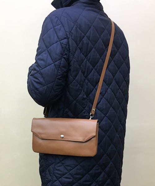 Marie-Louise（マリ－・ルイ－ズ）の「【Marie-Louise/マリールイーズ】2wayレザーミニバッグ/#MLS-B003（クラッチバッグ・レディース・ブラック/ブラウン・FREE）」の3枚目の写真
