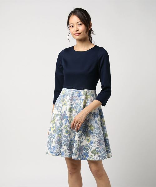 Univerval Muse ユニバーバル ミューズ の Cポンチ ジェニーフラワー ワンピース ワンピース Wear