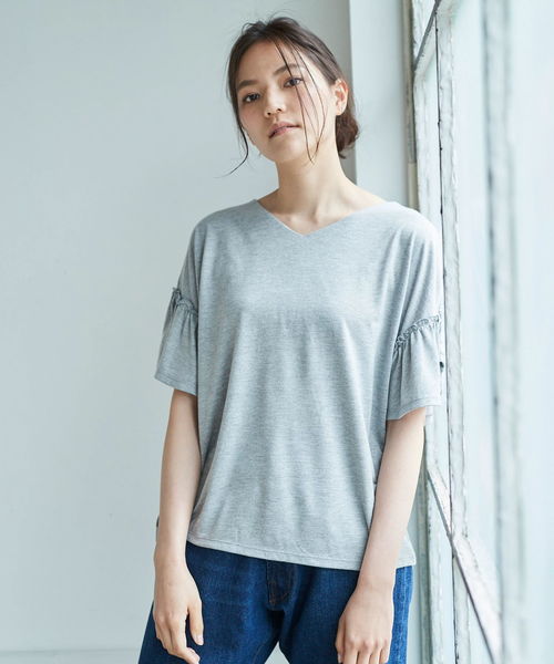 AMERICAN HOLIC(アメリカンホリック)の「・袖フリルカットプルオーバー(Tシャツ/カットソー・レディース・ブラック/オフホワイト/ブルー/グレー系その他・FREE)」の3枚目の写真