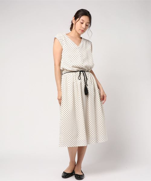 Burner（バーナー）の「【BURNER collection】ノースリドットプリントロングワンピース（ワンピース・レディース・オフホワイト/ネイビー/キャメル・M）」の6枚目の写真