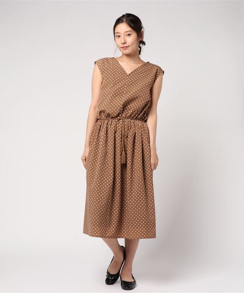 Burner（バーナー）の「【BURNER collection】ノースリドットプリントロングワンピース（ワンピース・レディース・オフホワイト/ネイビー/キャメル・M）」の7枚目の写真