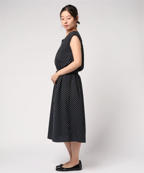 Burner（バーナー）の「【BURNER collection】ノースリドットプリントロングワンピース（ワンピース・レディース・オフホワイト/ネイビー/キャメル・M）」の4枚目の写真