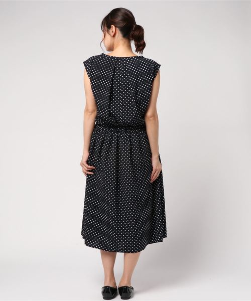 Burner（バーナー）の「【BURNER collection】ノースリドットプリントロングワンピース（ワンピース・レディース・オフホワイト/ネイビー/キャメル・M）」の5枚目の写真