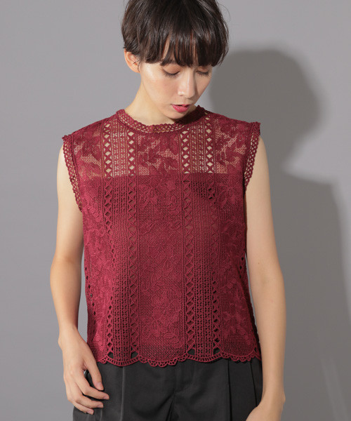 PAGEBOY(ページボーイ)の「ケミカルレースハイネックノースリーブ(シャツ/ブラウス・レディース・ホワイト/ブラック/レッド・FREE)」の1枚目の写真