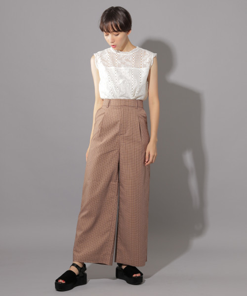 PAGEBOY(ページボーイ)の「ケミカルレースハイネックノースリーブ(シャツ/ブラウス・レディース・ホワイト/ブラック/レッド・FREE)」の8枚目の写真