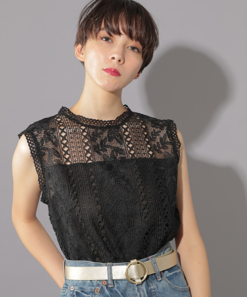 PAGEBOY(ページボーイ)の「ケミカルレースハイネックノースリーブ(シャツ/ブラウス・レディース・ホワイト/ブラック/レッド・FREE)」の9枚目の写真