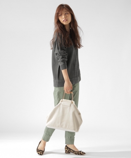 BAYFLOW（ベイフロー）の「フェイドケーブルニットプルオーバー（ニット/セーター・レディース・カーキ/マスタード/チャコール・SMALL/MEDIUM）」の4枚目の写真