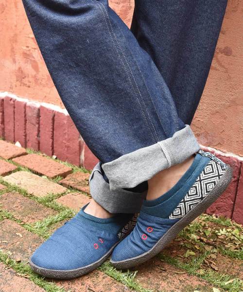 チャイハネ（チャイハネ）の「【チャイハネ】エスニックパッチワークスリッポン メンズサイズ（スリッポン・メンズ・ネイビー/カーキ/マスタード・MEDIUM/LARGE）」の2枚目の写真