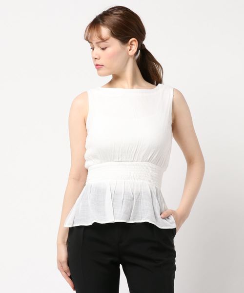 KOBE LETTUCE(コウベレタス)の「楊柳ウエストシャーリングノースリーブブラウス【セットアップOK】(シャツ/ブラウス・レディース・ベージュ/ネイビー/オフホワイト/カーキ/ピンク/イエロー/オレンジ/ブルー・FREE)」の3枚目の写真