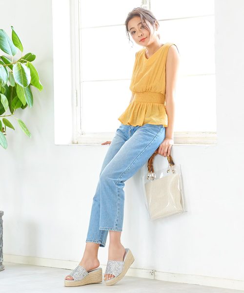 KOBE LETTUCE(コウベレタス)の「楊柳ウエストシャーリングノースリーブブラウス【セットアップOK】(シャツ/ブラウス・レディース・ベージュ/ネイビー/オフホワイト/カーキ/ピンク/イエロー/オレンジ/ブルー・FREE)」の13枚目の写真