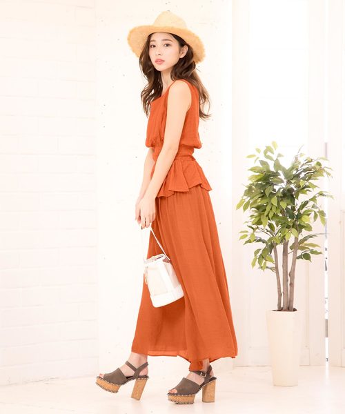 KOBE LETTUCE(コウベレタス)の「楊柳ウエストシャーリングノースリーブブラウス【セットアップOK】(シャツ/ブラウス・レディース・ベージュ/ネイビー/オフホワイト/カーキ/ピンク/イエロー/オレンジ/ブルー・FREE)」の14枚目の写真