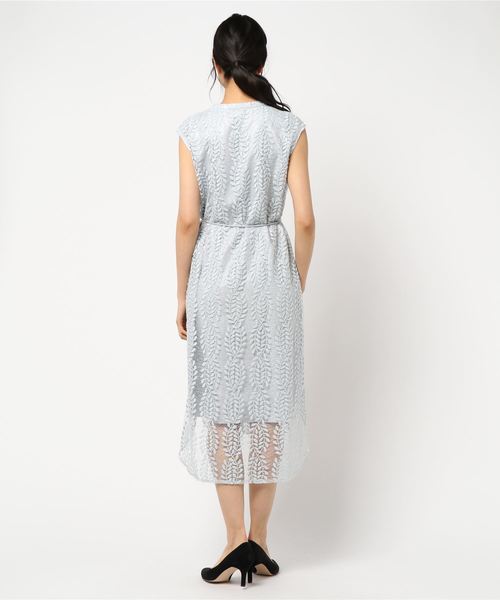 JILL STUART（ジルスチュアート）の「[WEB限定商品]リーフエンブロイダリードレス（ワンピース・レディース・ピンク/ブルー・2/4）」の3枚目の写真
