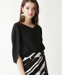 PINKY&DIANNE�i�s���L�[�A���h�_�C�A���j�́u�}�b�g�T�e���P�[�v�X���[�u�u���E�X�i�V���c/�u���E�X�j�v