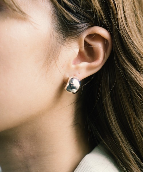 Ciki（シキ）の「シルバー925 フープピアス / ぽってり小ぶり