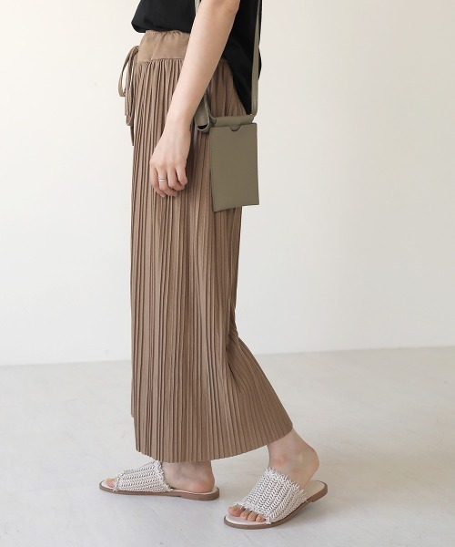 Bab(バブ)の「【WEB限定】カットプリーツリラックスパンツ(その他パンツ・レディース・チャコールグレー/ブラック/グレー/カーキ/キャメル・FREE)」の5枚目の写真
