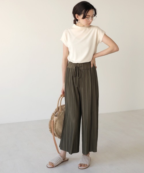 Bab(バブ)の「【WEB限定】カットプリーツリラックスパンツ(その他パンツ・レディース・チャコールグレー/ブラック/グレー/カーキ/キャメル・FREE)」の6枚目の写真