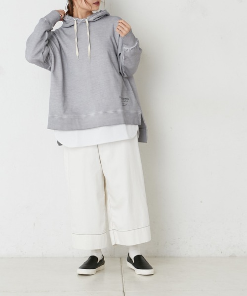 PUAL CE CIN（ピュアルセシン）の「甘撚りツイル配色ステッチワイドパンツ（その他パンツ・レディース・オフホワイト/チャコール/ナチュラル・FREE）」の9枚目の写真