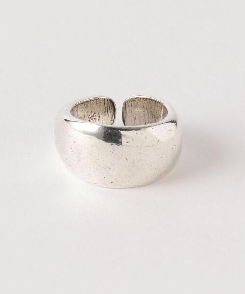 VELATTI（ヴェラッティ）の「＜VELATTI＞シンプルボリュームリング ◆（リング・レディース・シルバー/ゴールド・FREE）」の2枚目の写真
