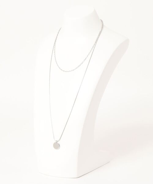 N.（N. Natural Beauty Basic）（エヌエヌナチュラルビューティーベーシック）の「コイン２連ロングネックレス（ネックレス・レディース・シルバー・FREE）」の2枚目の写真