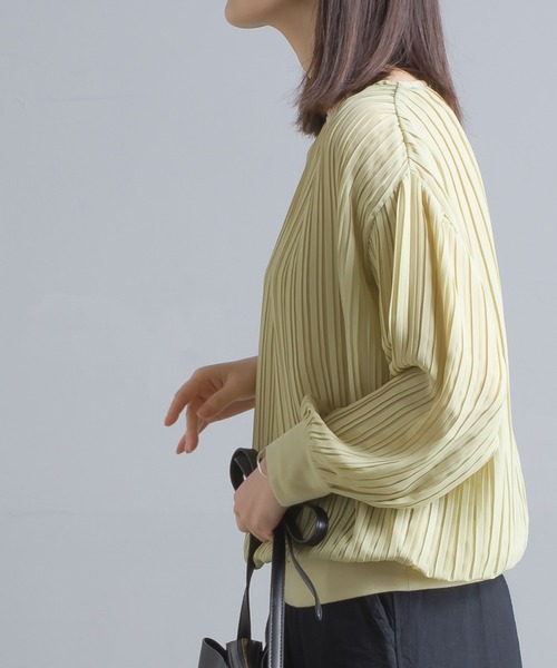 OMNES Supremo(オムネス スプレモ)の「シフォンプリーツプルオーバー ブラウス(シャツ/ブラウス・レディース・ブラック/ベージュ/イエロー・FREE)」の9枚目の写真