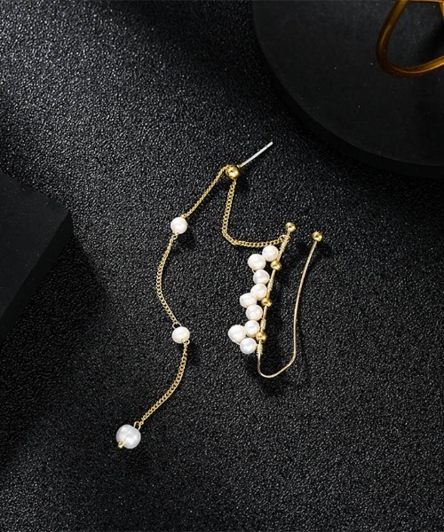 LA VORAGINE（ラ ヴォラジネ）の「片耳用 ポスト：925シルバー　ピアス＆イアーカフ（ピアス（片耳用）・レディース・その他29・FREE）」の3枚目の写真