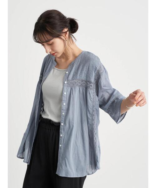 earth music&ecology（アースミュージックアンドエコロジー）の「ピンタックレースチュニック　＊（シャツ/ブラウス・レディース・オフホワイト/ベージュ/サックスブルー/ブラック・FREE）」の19枚目の写真