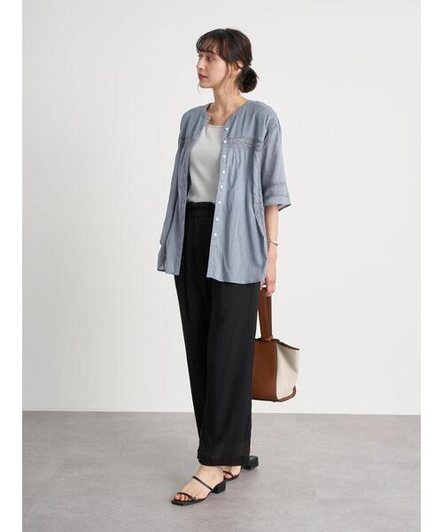 earth music&ecology（アースミュージックアンドエコロジー）の「ピンタックレースチュニック　＊（シャツ/ブラウス・レディース・オフホワイト/ベージュ/サックスブルー/ブラック・FREE）」の15枚目の写真