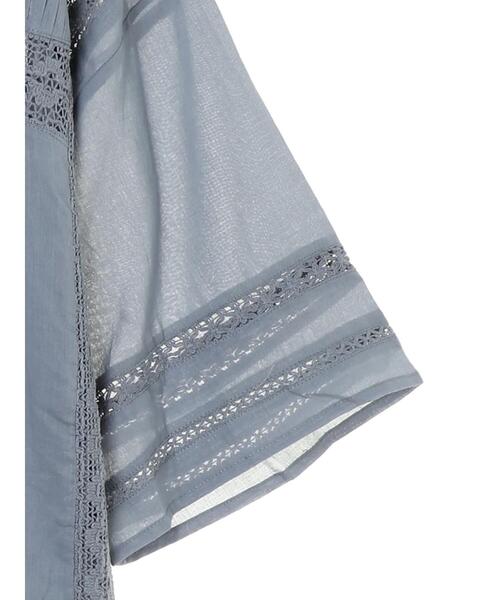 earth music&ecology（アースミュージックアンドエコロジー）の「ピンタックレースチュニック　＊（シャツ/ブラウス・レディース・オフホワイト/ベージュ/サックスブルー/ブラック・FREE）」の10枚目の写真