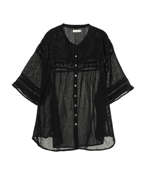 earth music&ecology（アースミュージックアンドエコロジー）の「ピンタックレースチュニック　＊（シャツ/ブラウス・レディース・オフホワイト/ベージュ/サックスブルー/ブラック・FREE）」の7枚目の写真