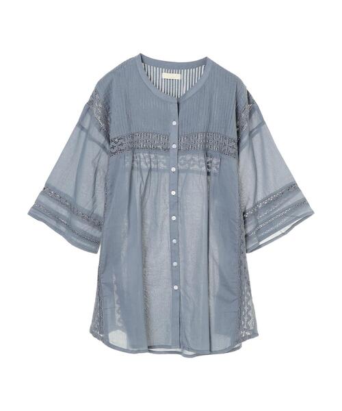 earth music&ecology（アースミュージックアンドエコロジー）の「ピンタックレースチュニック　＊（シャツ/ブラウス・レディース・オフホワイト/ベージュ/サックスブルー/ブラック・FREE）」の5枚目の写真