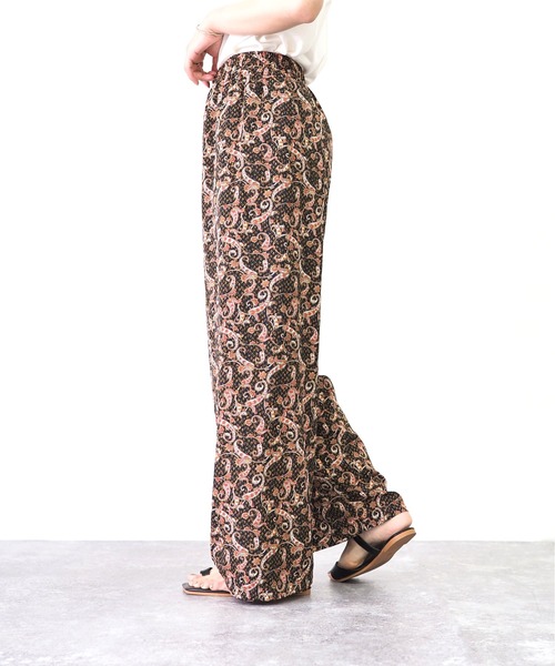 Riberry（リベリー）の「ペイズリー柄パンツ（その他パンツ・レディース・ブラック/ベージュ/グリーン・MEDIUM）」の5枚目の写真