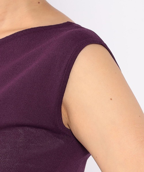 MEW'S REFINED CLOTHES（ミューズリファインドクローズ）の「接触冷感ポートネックフレンチニット（ニット/セーター・レディース・ホワイト/ブラック/モカ/パープル・MEDIUM）」の8枚目の写真