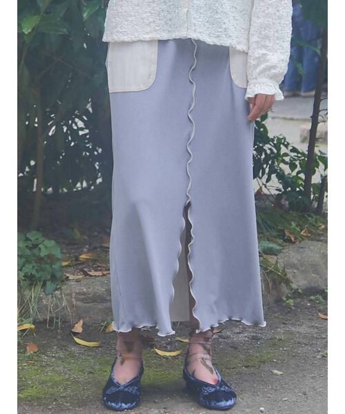 merry jenny(メリージェニー)の「【セットアップ】mellowサテンコンビリブロングスカート(スカート・レディース・ブラック/ベージュ/ブルー・FREE)」の6枚目の写真