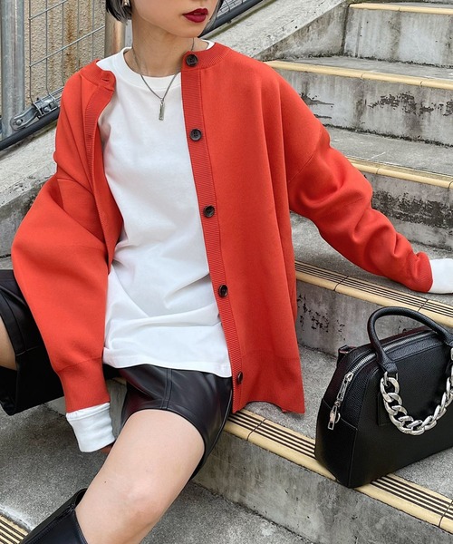 PAGEBOY（ページボーイ）の「〈手洗い可能〉WEB限定アイテム / クルーネックボリュームカーディガン（カーディガン/ボレロ・レディース・ブラック/ブラウン系その他/ブルー系その他/グレイッシュベージュ/オフホワイト/グリーン/オレンジ/ブルー/ターコイズブルー/イエロー/ホワイト系その他/パープル/ホワイト系その他2/ホワイト系その他3/レッド/ホワイト系その他4・FREE）」の16枚目の写真