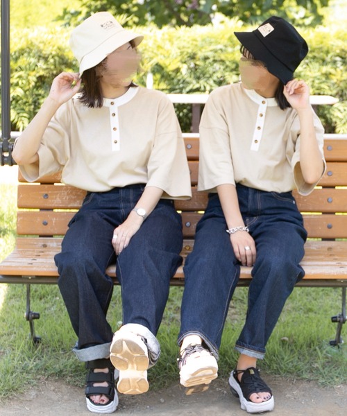 PairPair(ペアペア)の「クレリックバンドカラーT/リンクコーデ対応(ユニセックス)(Tシャツ/カットソー・レディース・ブルーグリーン/スミクロ/ライトベージュ・FREE)」の9枚目の写真