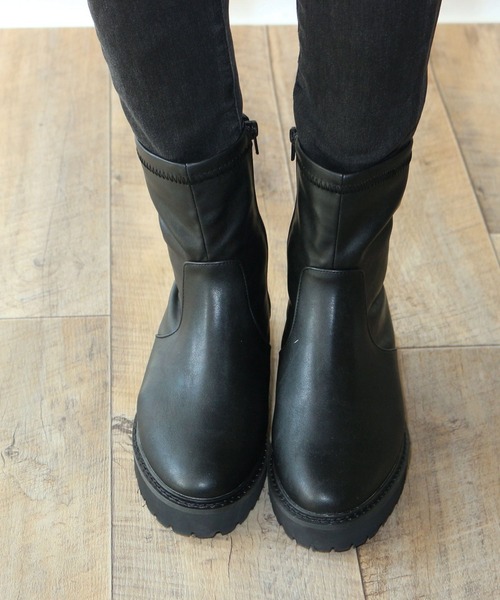 Fin（フィン）の「タンクソールストレッチブーツ（ブーツ・レディース・ブラック/ブラック系その他/ベージュ・S/M/L/LL）」の18枚目の写真