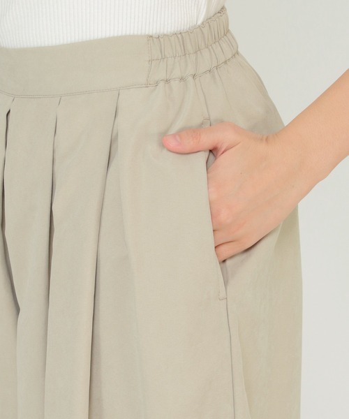 ikka(イッカ)の「バックサテンタックスカーチョ(その他パンツ・レディース・ブラック/グリーン/ベージュ・M/L)」の15枚目の写真