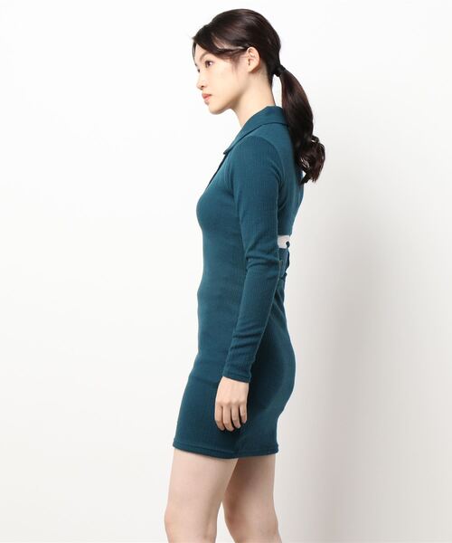 SPIRALGIRL(スパイラルガール)の「バックベルトタイトリブワンピース(ワンピース・レディース・ベージュ/ブラック/グリーン・FREE)」の4枚目の写真