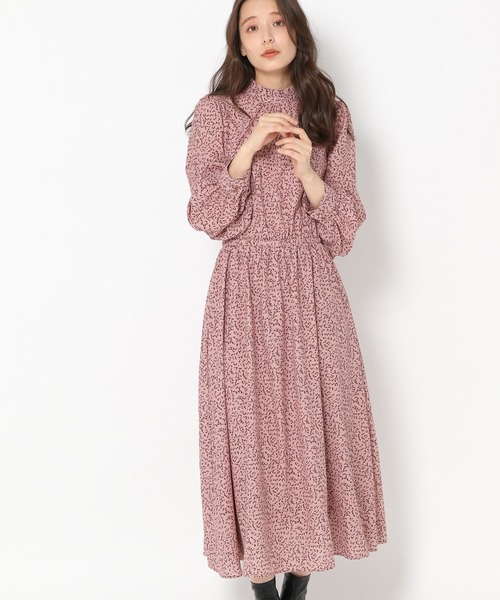 mysty woman（ミスティウーマン）の「ヘンケイドットハイネック