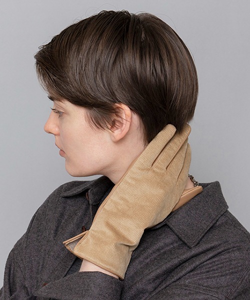 LE VERNIS（ル・ベルニ）の「LE VERNIS(ル・ベルニ)コーデュロイグローブ（手袋・レディース・ベージュ/グリーン系その他/ダークブラウン・FREE）」の15枚目の写真