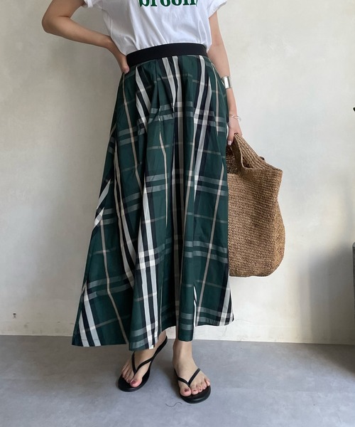 DouDou(ドゥドゥ)の「【WEB限定】チェックタックフレアスカート(スカート・レディース・カーキ/グリーン・FREE)」の2枚目の写真