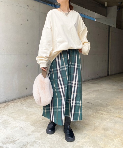 DouDou(ドゥドゥ)の「【WEB限定】チェックタックフレアスカート(スカート・レディース・カーキ/グリーン・FREE)」の3枚目の写真