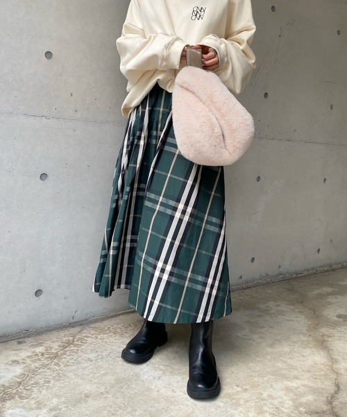 DouDou(ドゥドゥ)の「【WEB限定】チェックタックフレアスカート(スカート・レディース・カーキ/グリーン・FREE)」の7枚目の写真