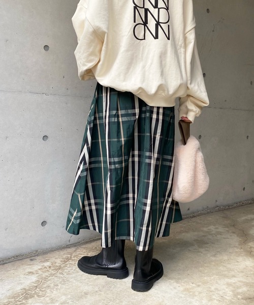 DouDou(ドゥドゥ)の「【WEB限定】チェックタックフレアスカート(スカート・レディース・カーキ/グリーン・FREE)」の11枚目の写真